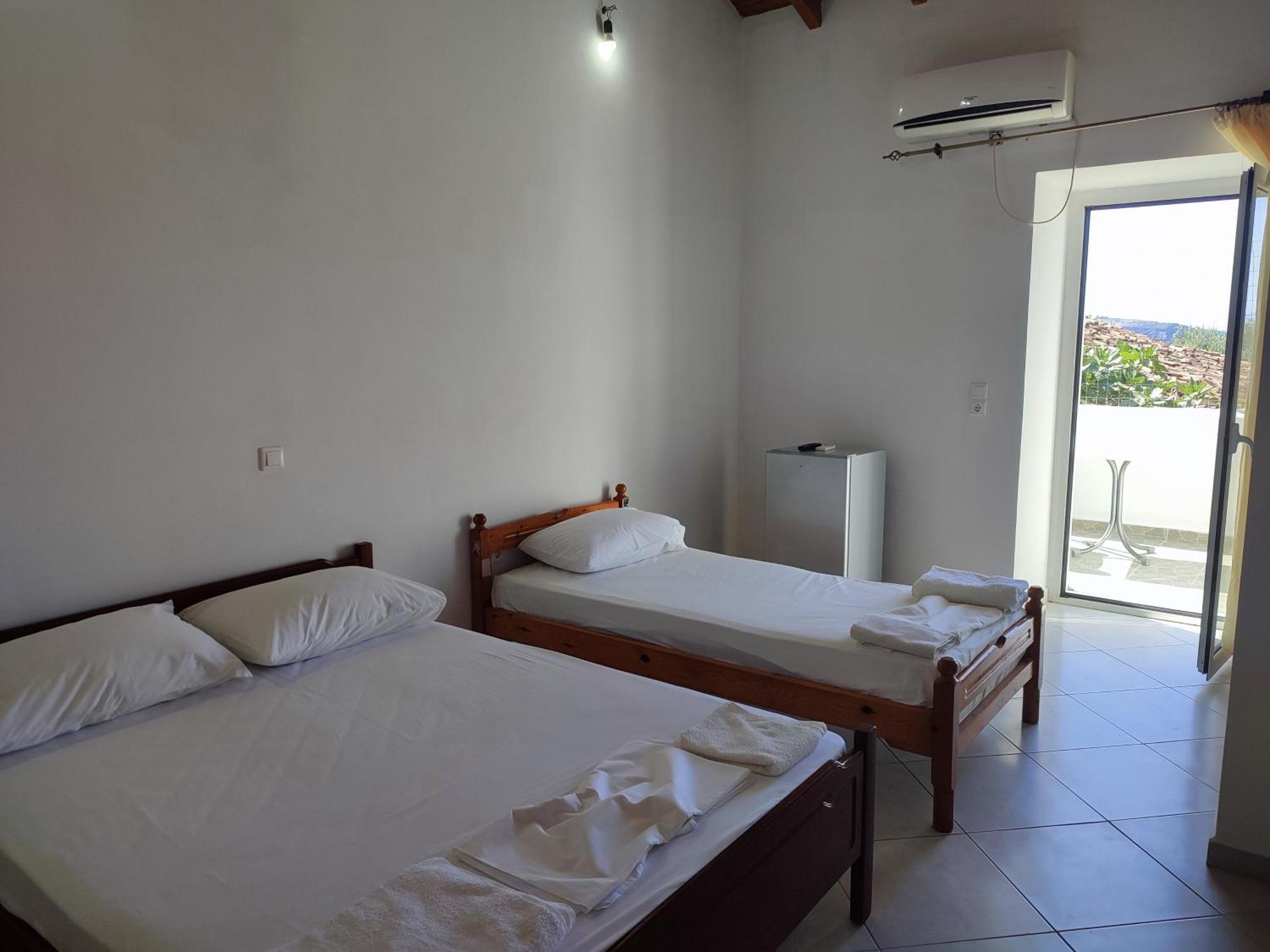 Petros Rooms ヒマラ エクステリア 写真