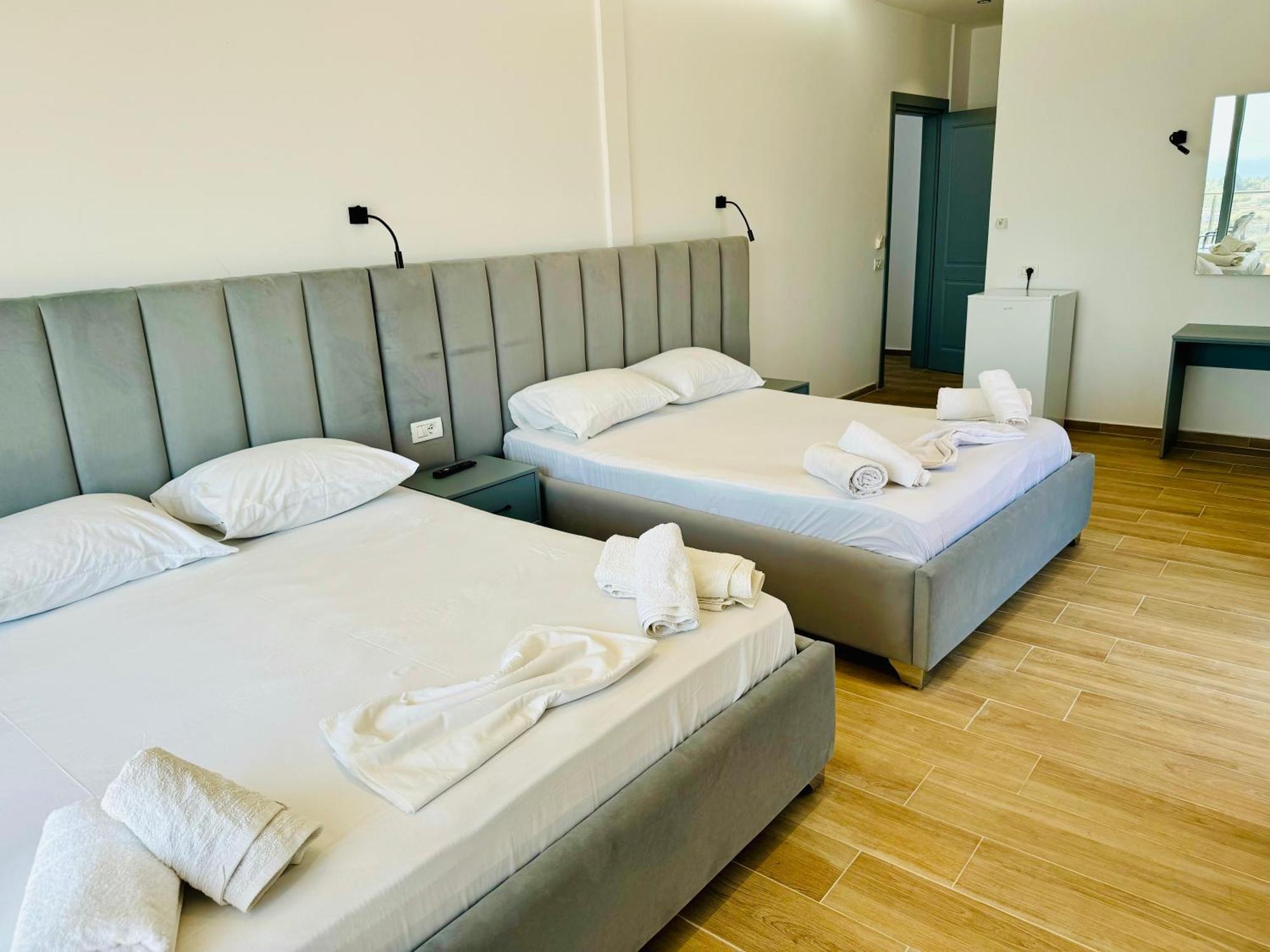 Petros Rooms ヒマラ エクステリア 写真